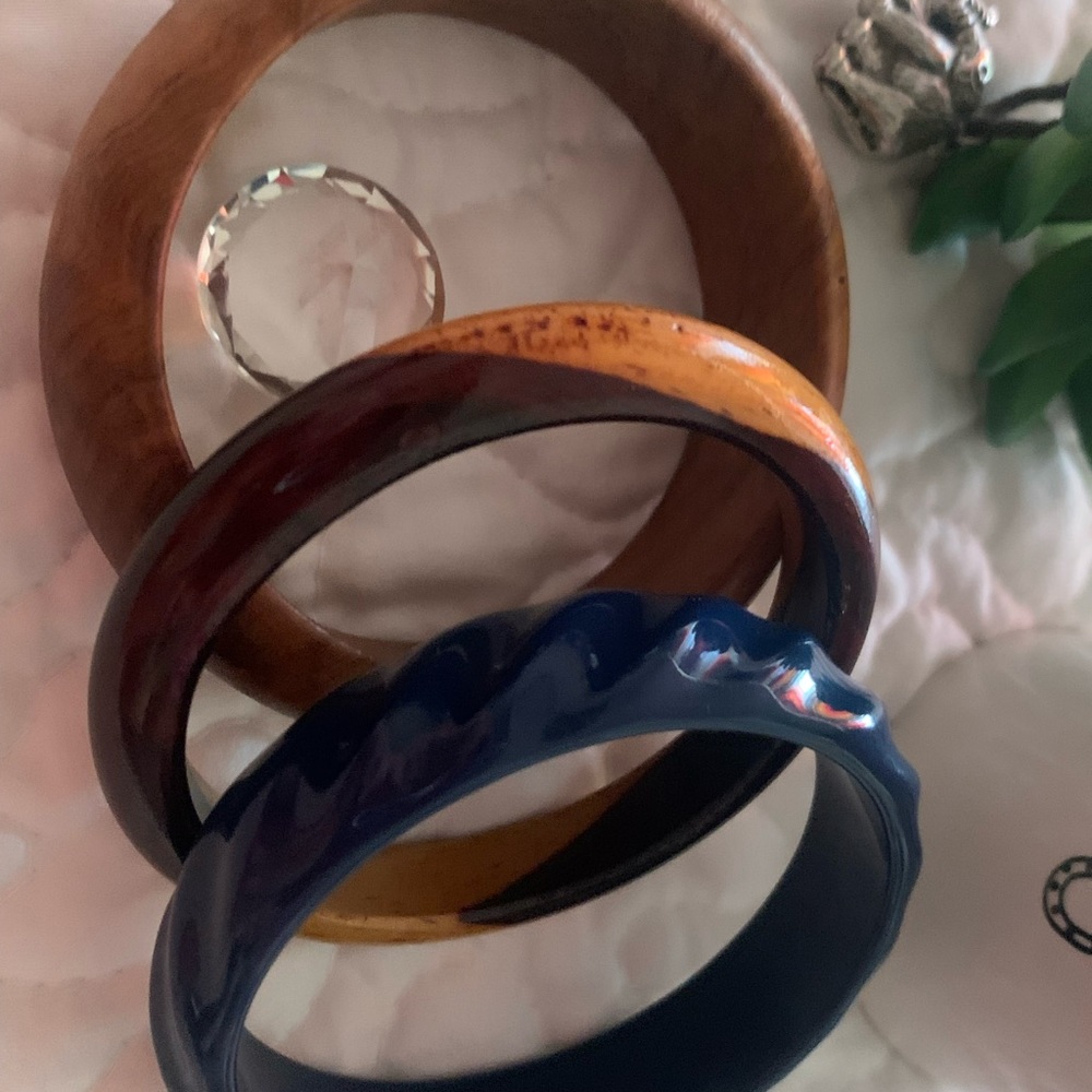 Oak AROS DE MADERA Y UNO DE RECINA ,CAFÉ Y AZUL .